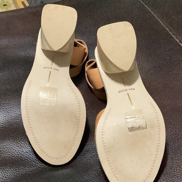 Dolce Vita sandal. Saddle colored leather with unique heel. - Picture 4 of 4